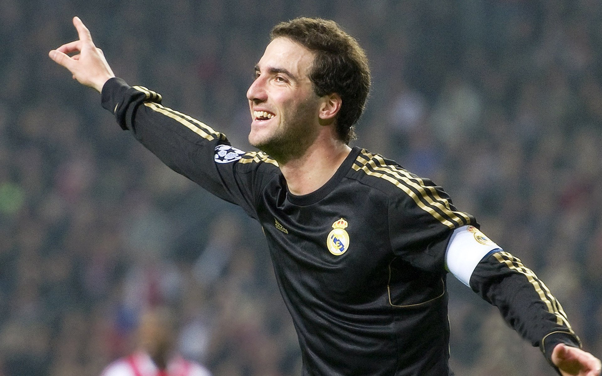 体育明星携手慈善机构 助力贫困地区青少年体育发展